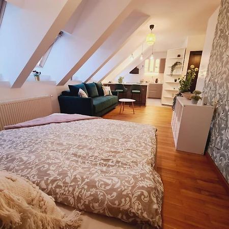 Bucharest Central B Apartment ภายนอก รูปภาพ